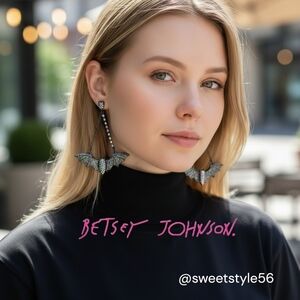 BETSEY JOHNSON Crystal Bat Dangle Earrings WHYMSYGOTH!